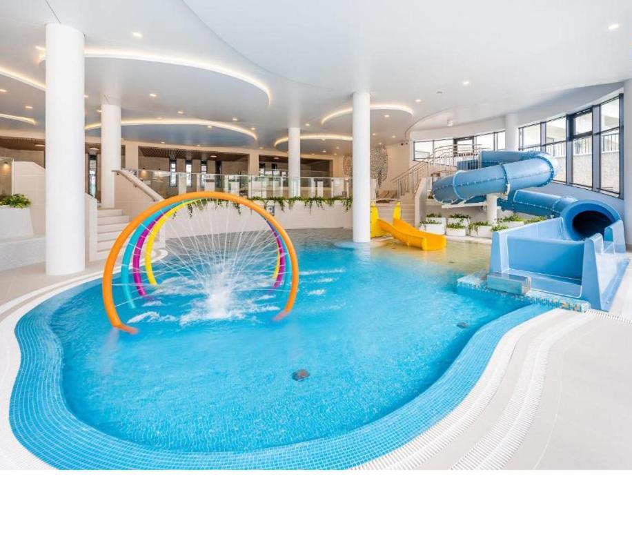Kolobrzeg Apartamenty Polanki Aqua Z Bezplatnym Basenem, Bawialnia, Parkingiem I Fitness Ngoại thất bức ảnh
